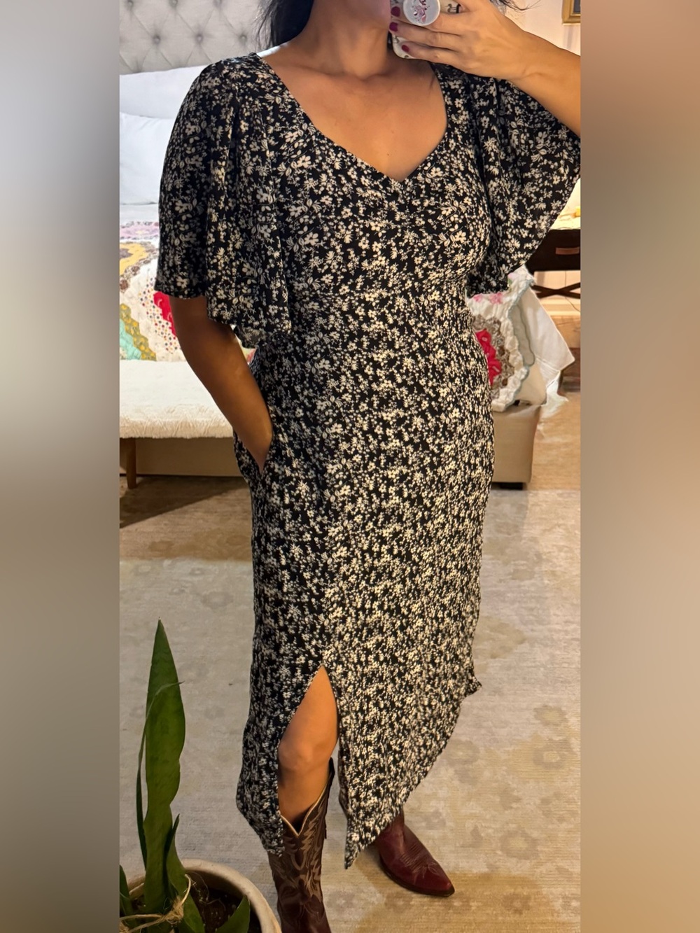 A new day black & white floral print flowy sleeves midi slit fall dress. L